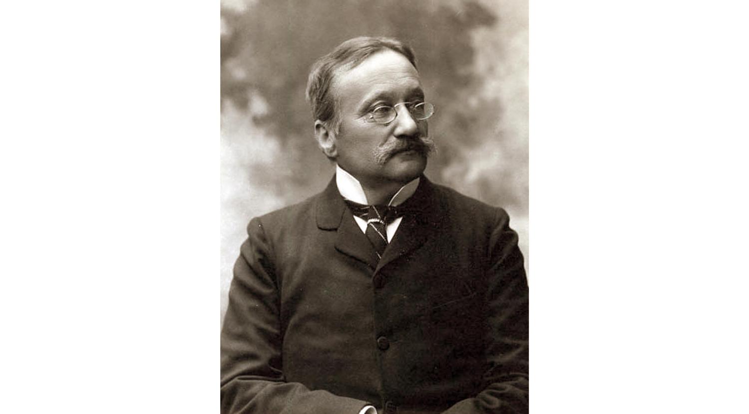 Ritratto fotografico di Arrigo Boito.