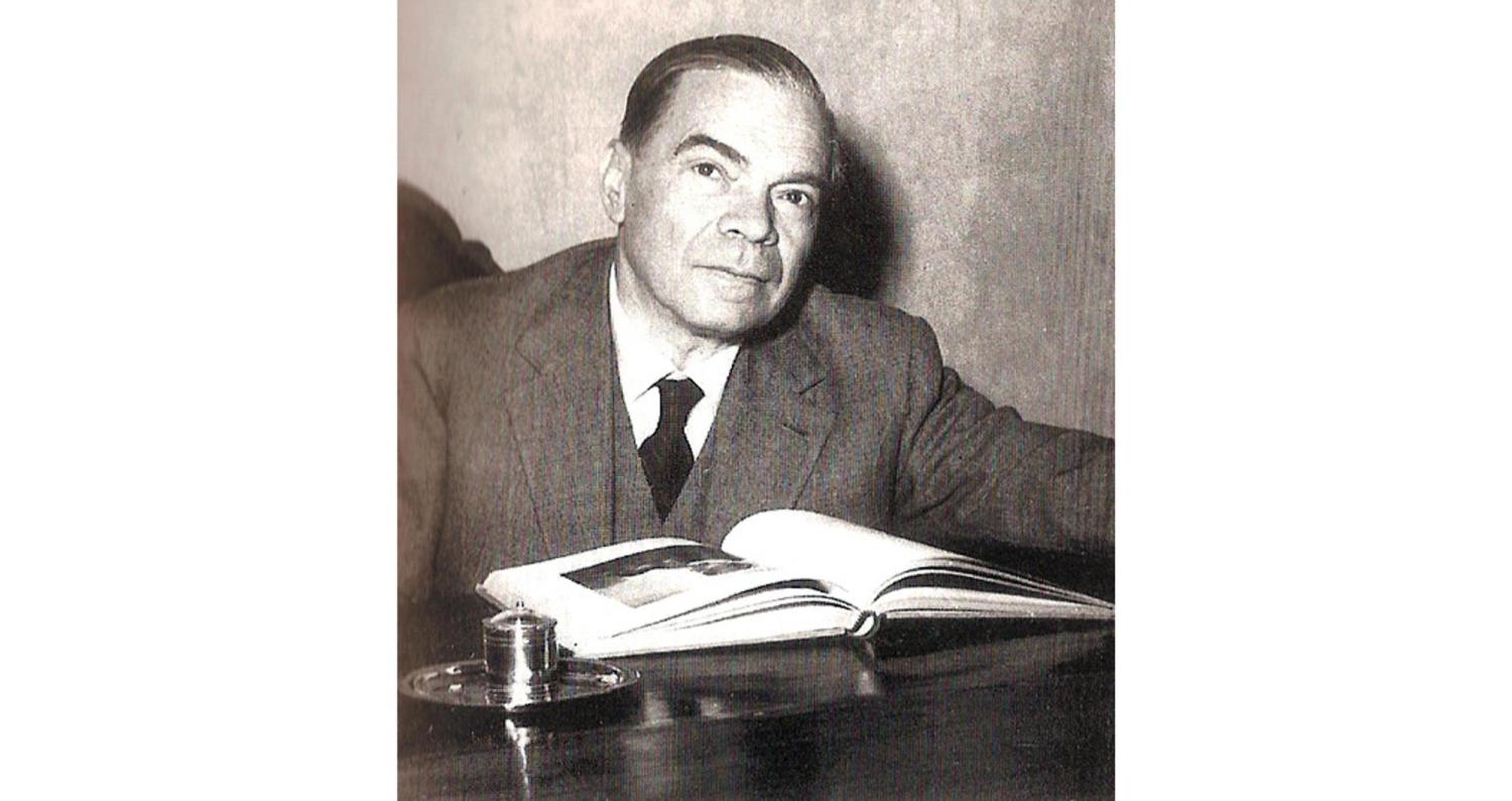 Corrado Alvaro nel 1951.