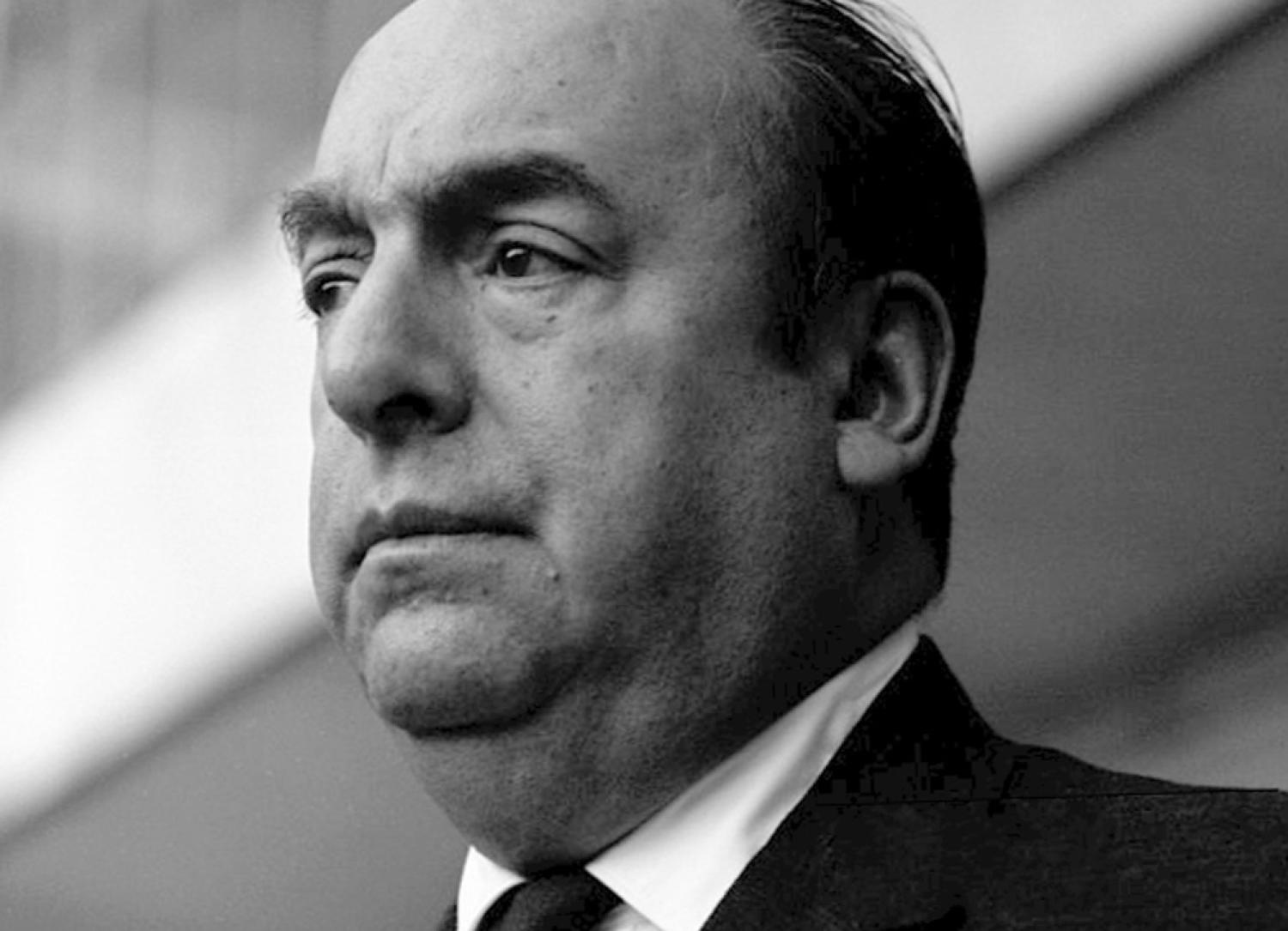 Pablo Neruda nel 1963.
